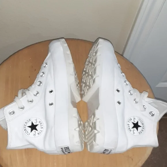 Converse Chuck Taylor All Star Lugged 2.0 Leather High Top - White -Women's 6.5 - Picture 5 of 11